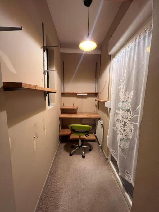 Duisburg Feelhome, Flughafen Nah,3-Schlafzimmer, Dusche Ebenerdig, Zentral, Wifi, Ground Floor Extérieur photo